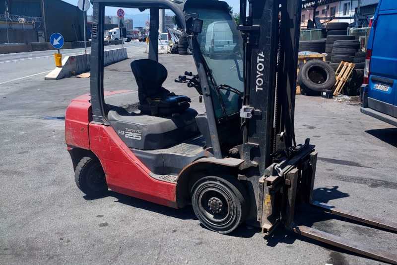 OmecoHub - Immagine TOYOTA 02-8FDF25